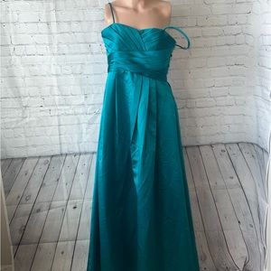 David’s Bridal Turquoise sleeveless polyester long bridal dress size 12